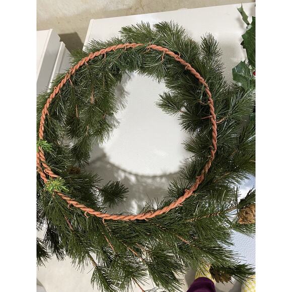 Holiday Candle Rings (4) Pine Berry Christmas Home Decor Gathering Various Sizes - Picture 12 of 16